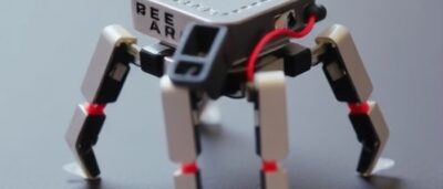 Китайские ученые создали робота-таракана размером 7 см, который выдерживает 66 кг