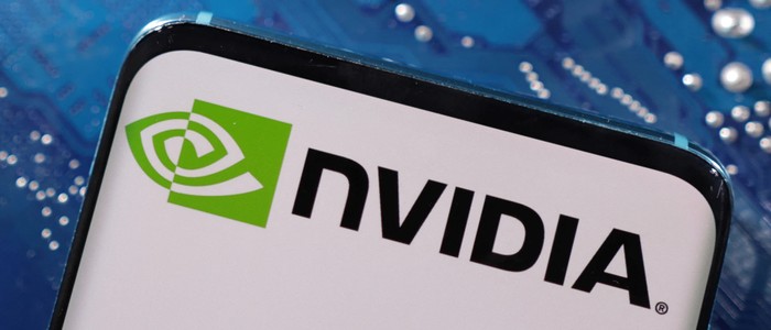 США блокируют продажу урезанных AI-чипов Nvidia в Китай