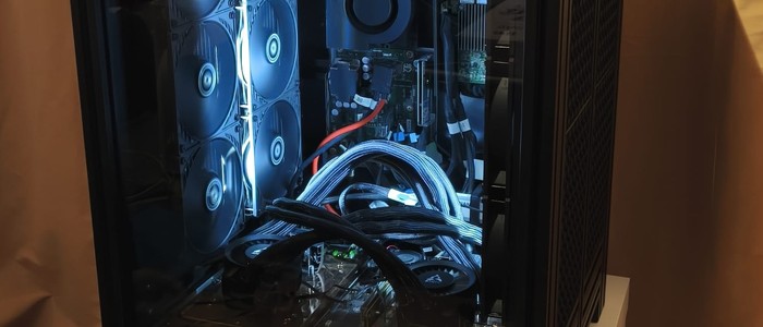 Энтузиаст собрал AI-десктоп на Grace-Hopper за €9000 для 235B моделей